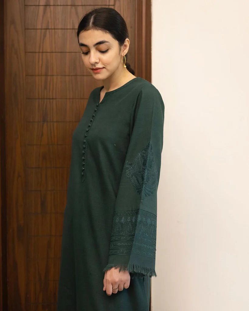 EMERALD | 2pc Stitched Outfit - Image 3