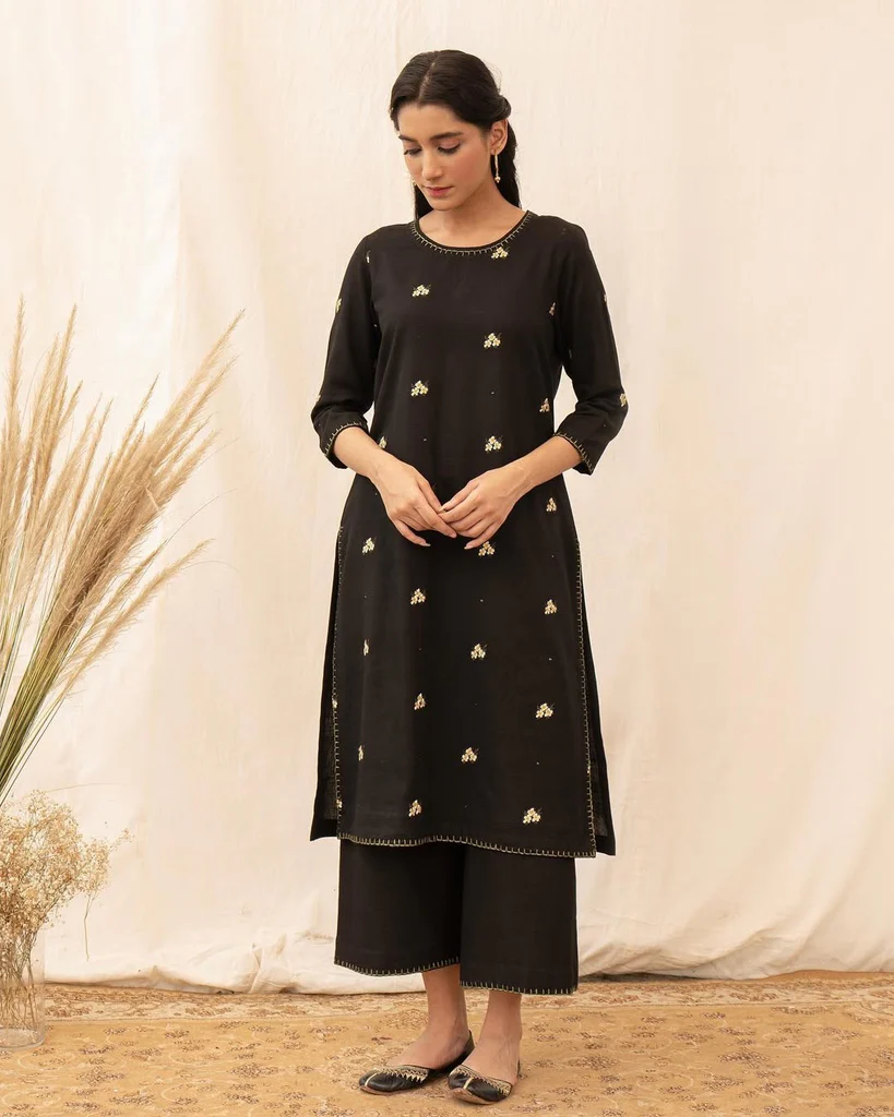 BLACK BLOOM | 2-Pc Stitched Embroidered Outfit